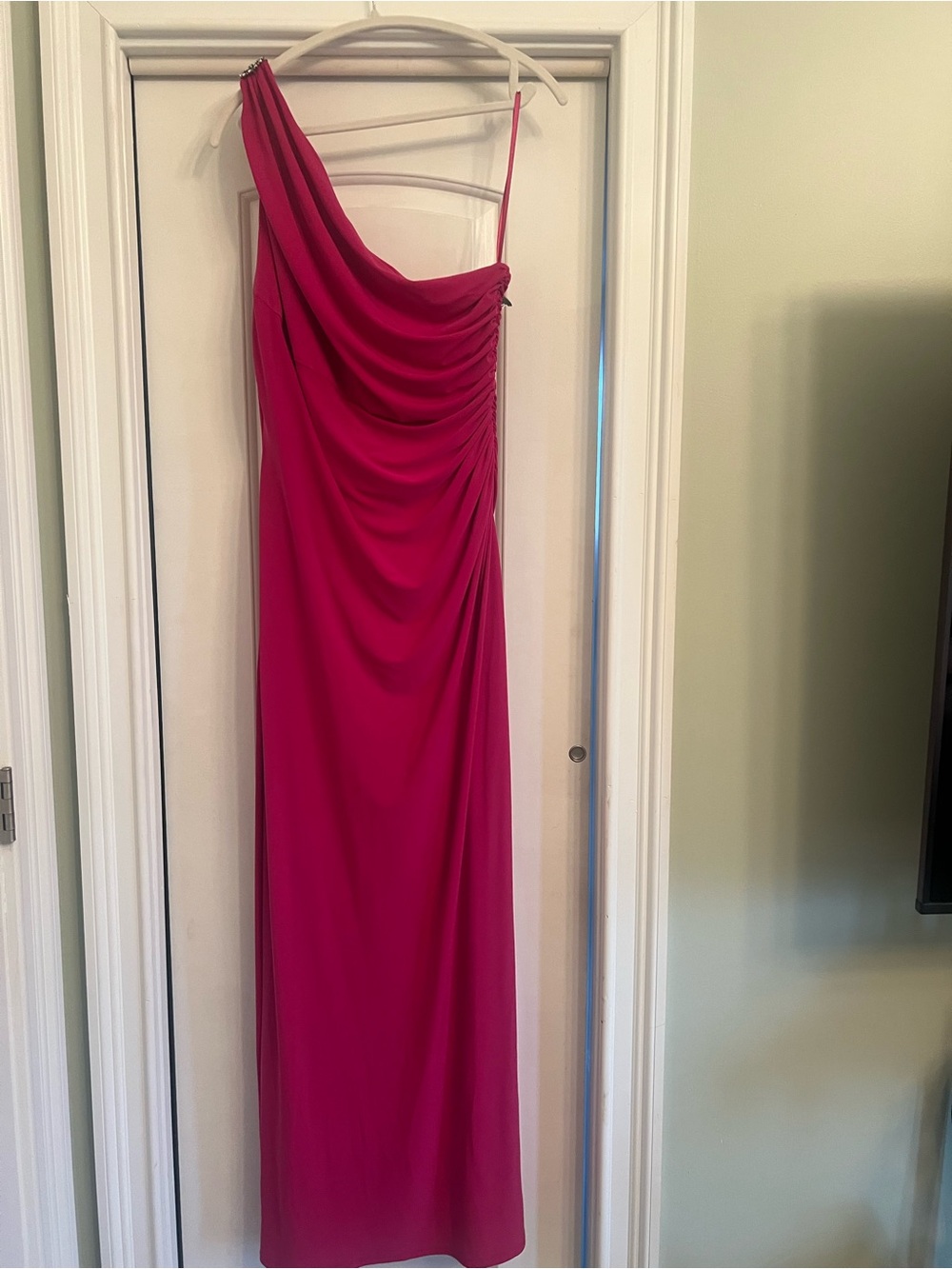 Ralph Lauren One-Shoulder Magenta Evening Gown with Jeweled Shoulder - Picture 2 of 2